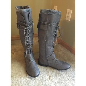 Knee high Grey Boots